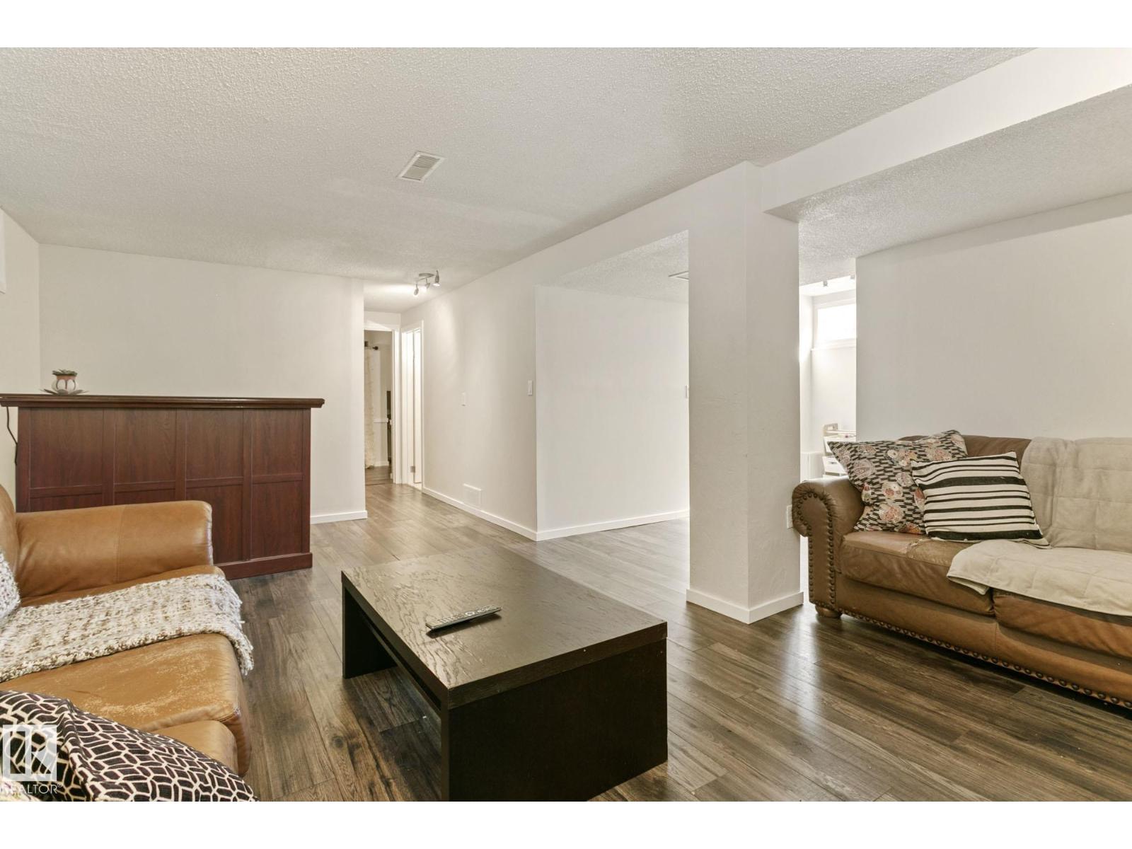9203 76 St Nw, Edmonton, Alberta  T6C 2K4 - Photo 24 - E4486313
