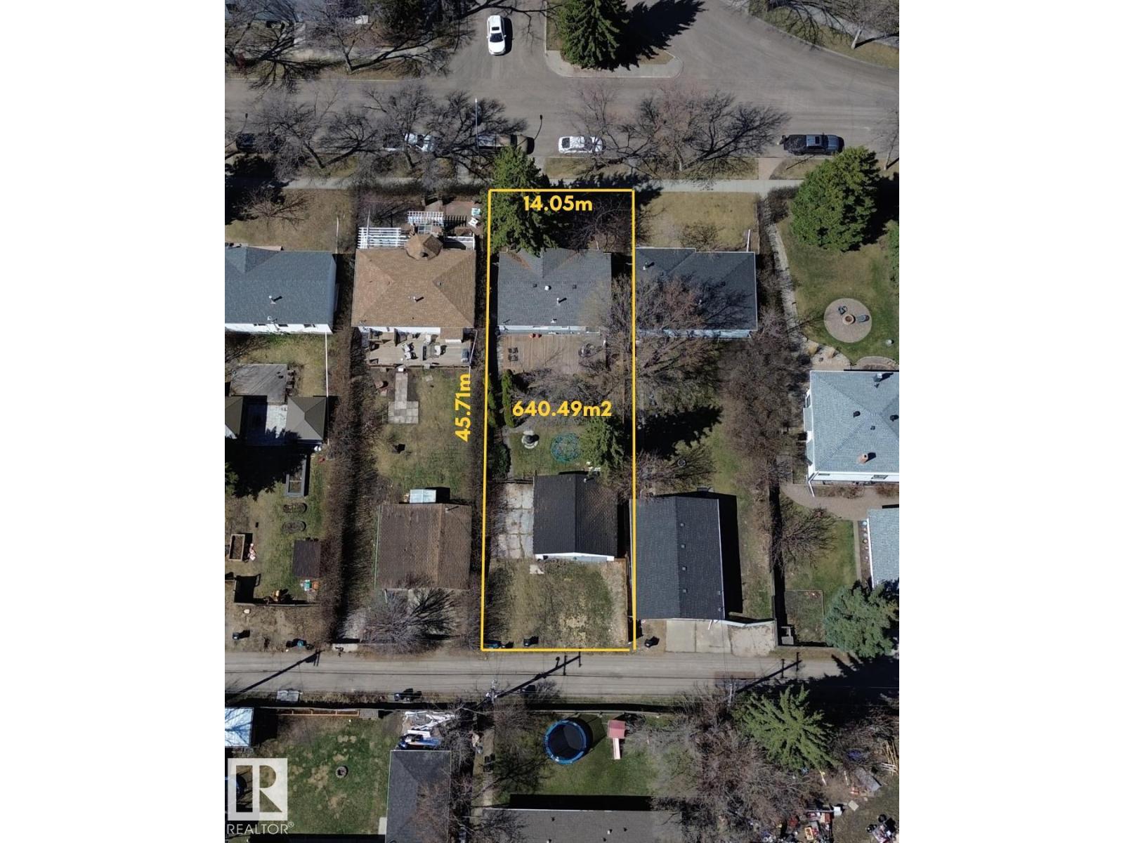 9203 76 St Nw, Edmonton, Alberta  T6C 2K4 - Photo 4 - E4486313
