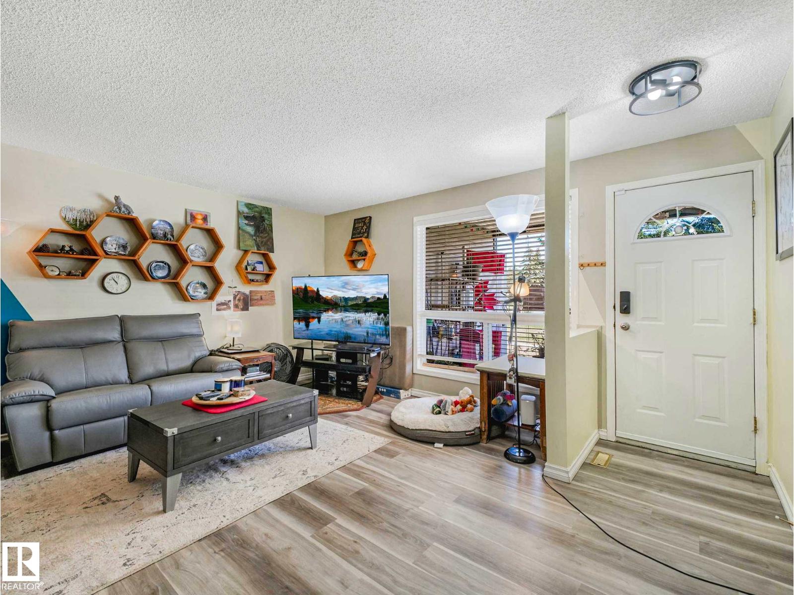 1102 Saddleback Rd Nw, Edmonton, Alberta  T6J 4Z4 - Photo 8 - E4486314