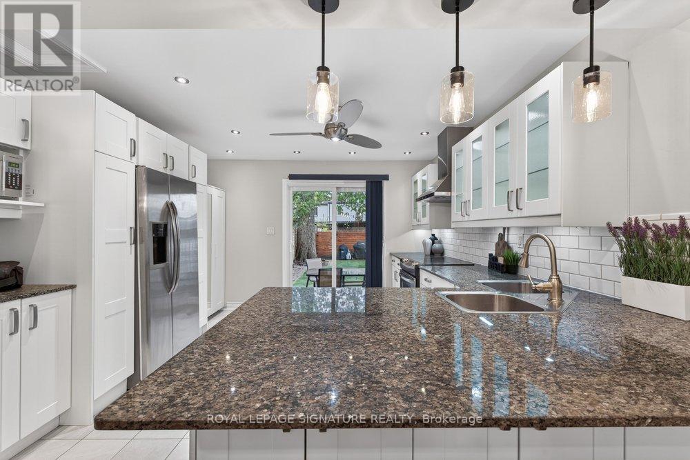 504 Main Street, Toronto, Ontario  M4C 4Y2 - Photo 11 - E13097836