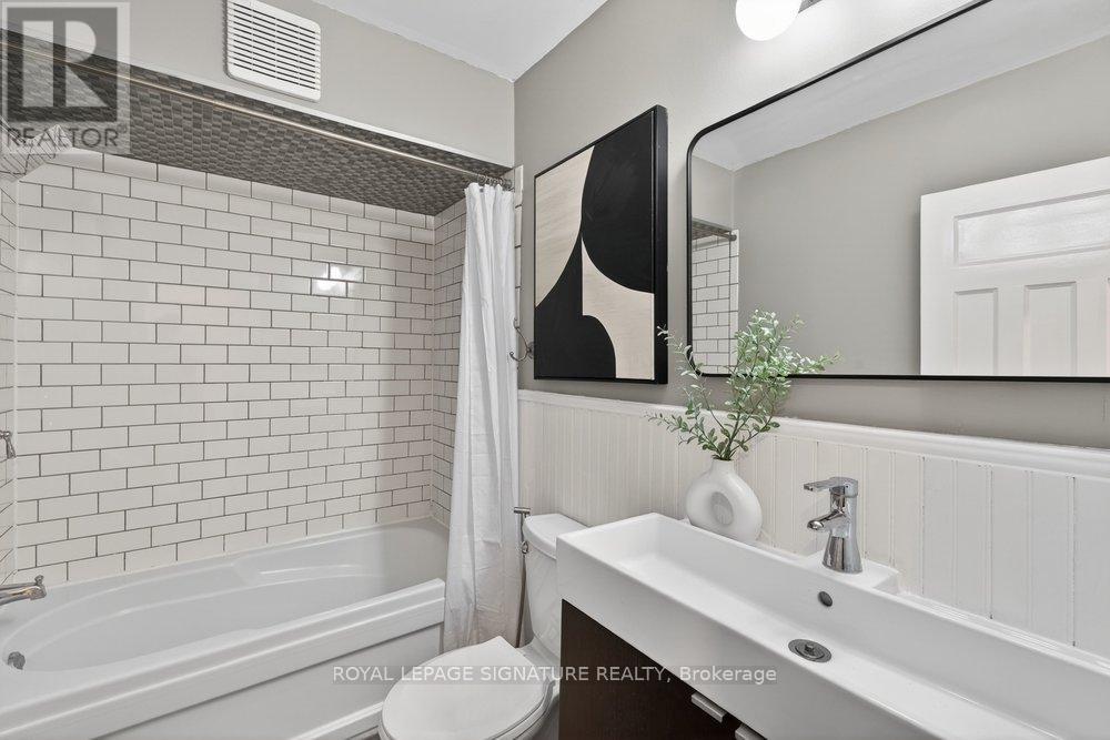 504 Main Street, Toronto, Ontario  M4C 4Y2 - Photo 20 - E13097836