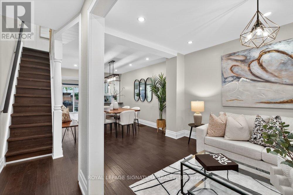 504 Main Street, Toronto, Ontario  M4C 4Y2 - Photo 3 - E13097836