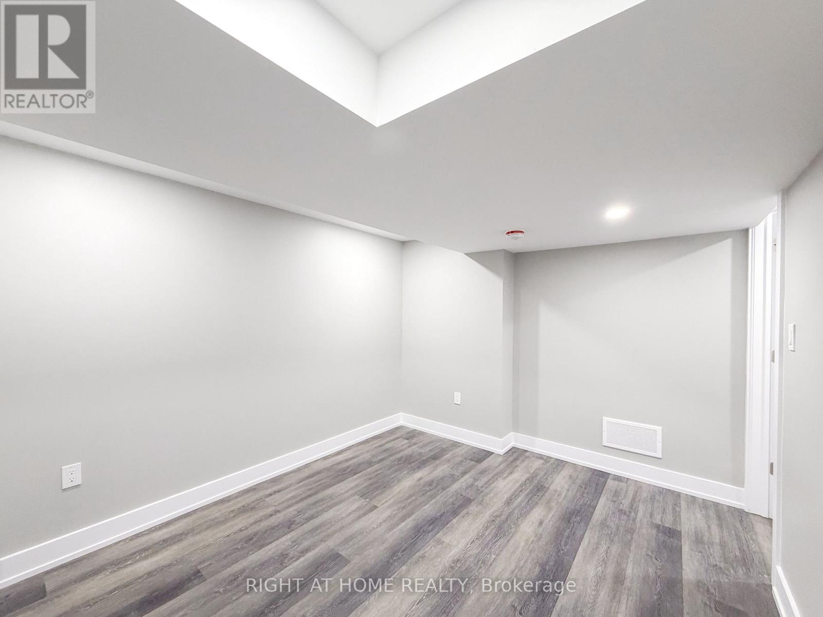 Lower - 298 Dover Street, Oshawa, Ontario  L1G 6G6 - Photo 22 - E13097868