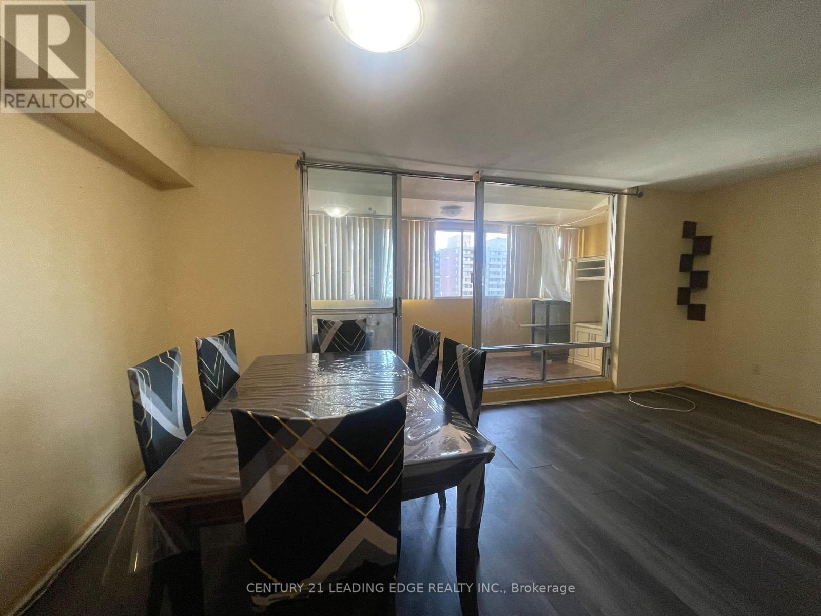 2411 - 5 Massey Square, Toronto, Ontario  M4C 5L6 - Photo 9 - E13097890