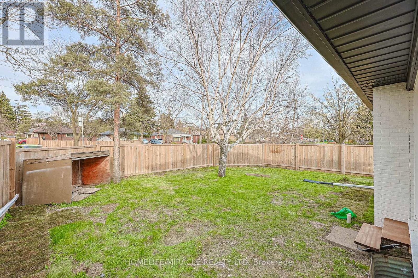 22 Arnprior Road, Toronto, Ontario  M1K 5A6 - Photo 35 - E13097956