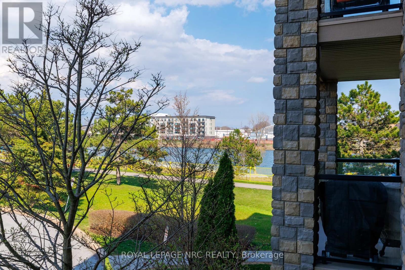 1209 - 330 Prince Charles Drive S, Welland, Ontario  L3C 7B3 - Photo 15 - X13003478