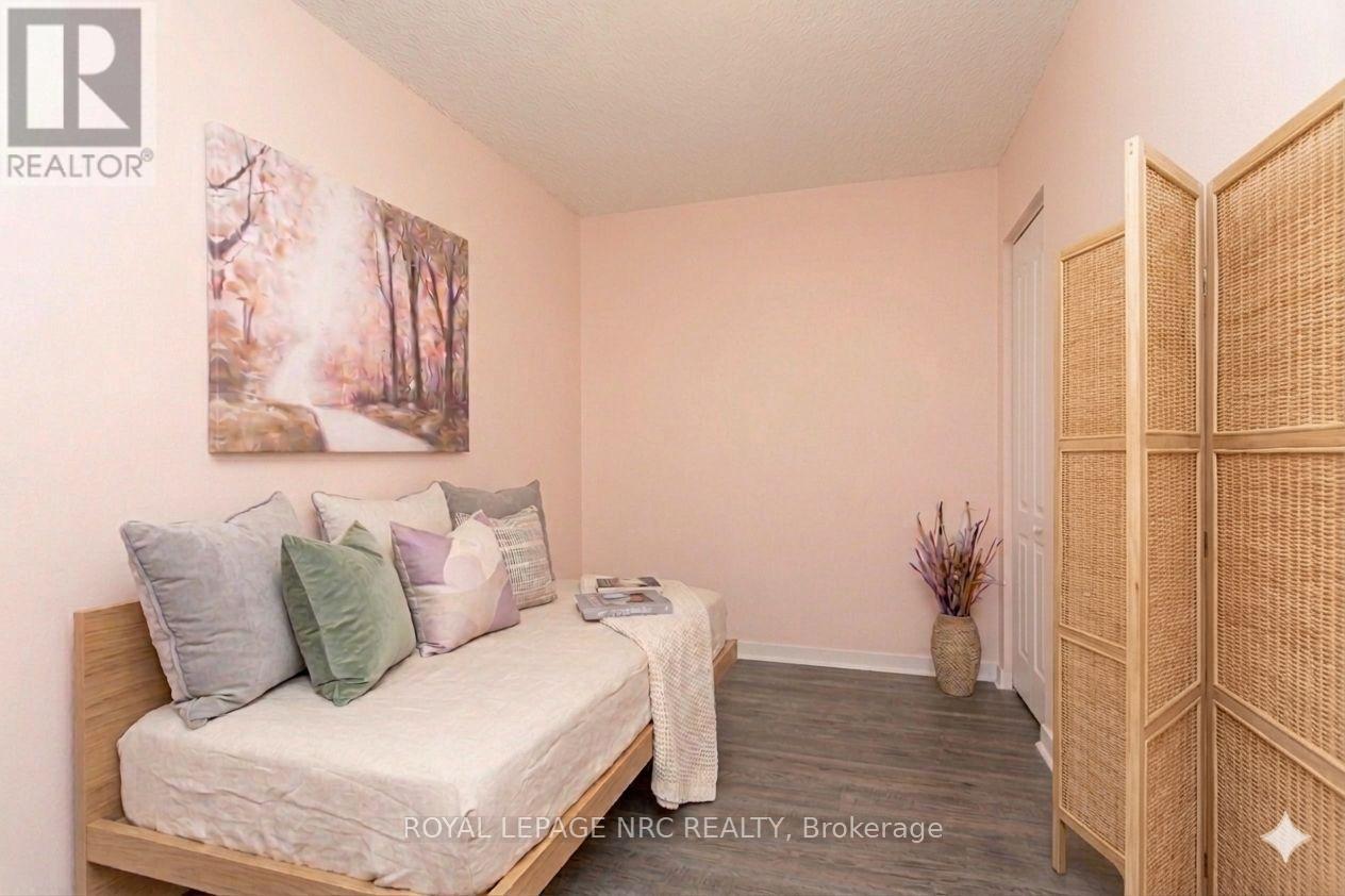 1209 - 330 Prince Charles Drive S, Welland, Ontario  L3C 7B3 - Photo 27 - X13003478