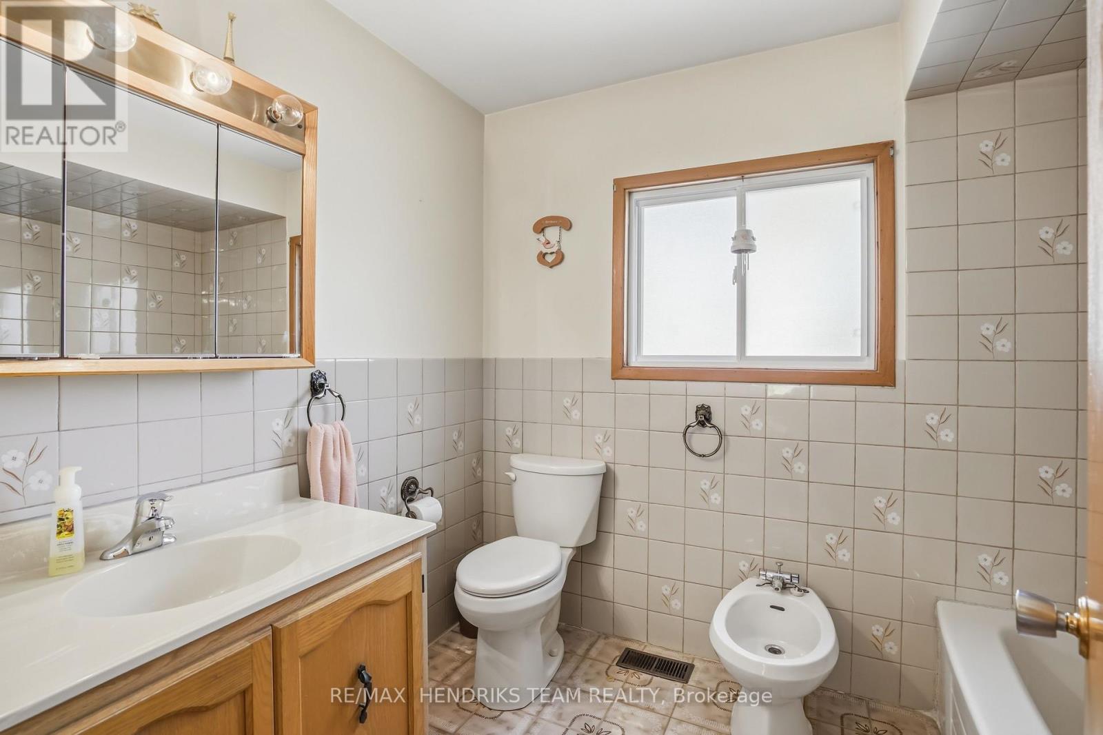 4369 Lincoln Avenue, Lincoln, Ontario  L3J 1S1 - Photo 17 - X13085482