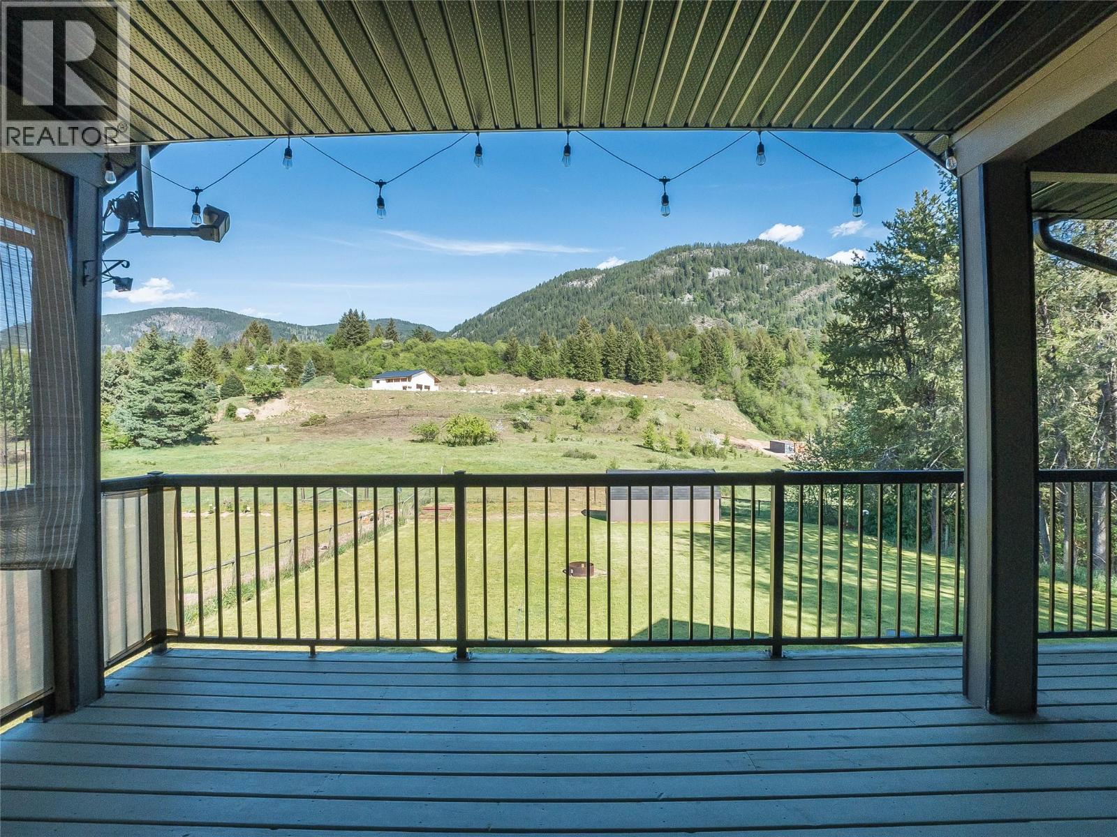 892 Waterloo Road, Castlegar, British Columbia  V1N 4K8 - Photo 65 - 10386374