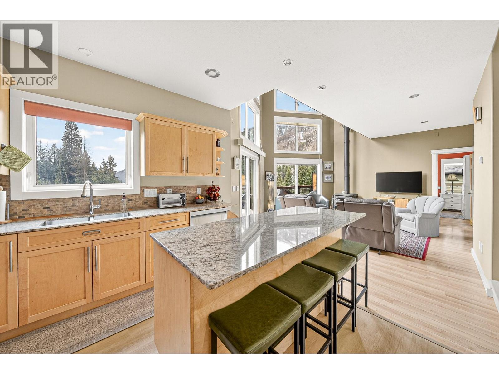1220 Ponderosa Drive, Sparwood, British Columbia  V0B 2G2 - Photo 13 - 10386293