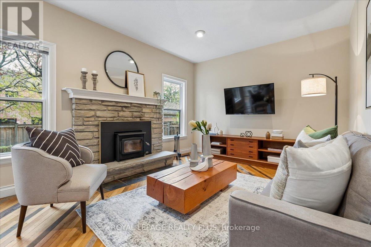 34 Theobalds Circle, Richmond Hill, Ontario  L4C 9C6 - Photo 13 - N13097954