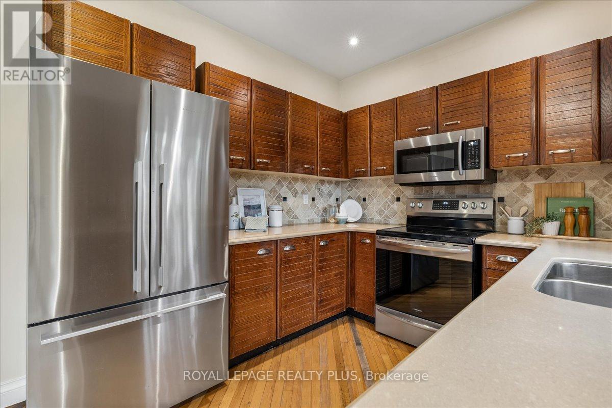34 Theobalds Circle, Richmond Hill, Ontario  L4C 9C6 - Photo 21 - N13097954