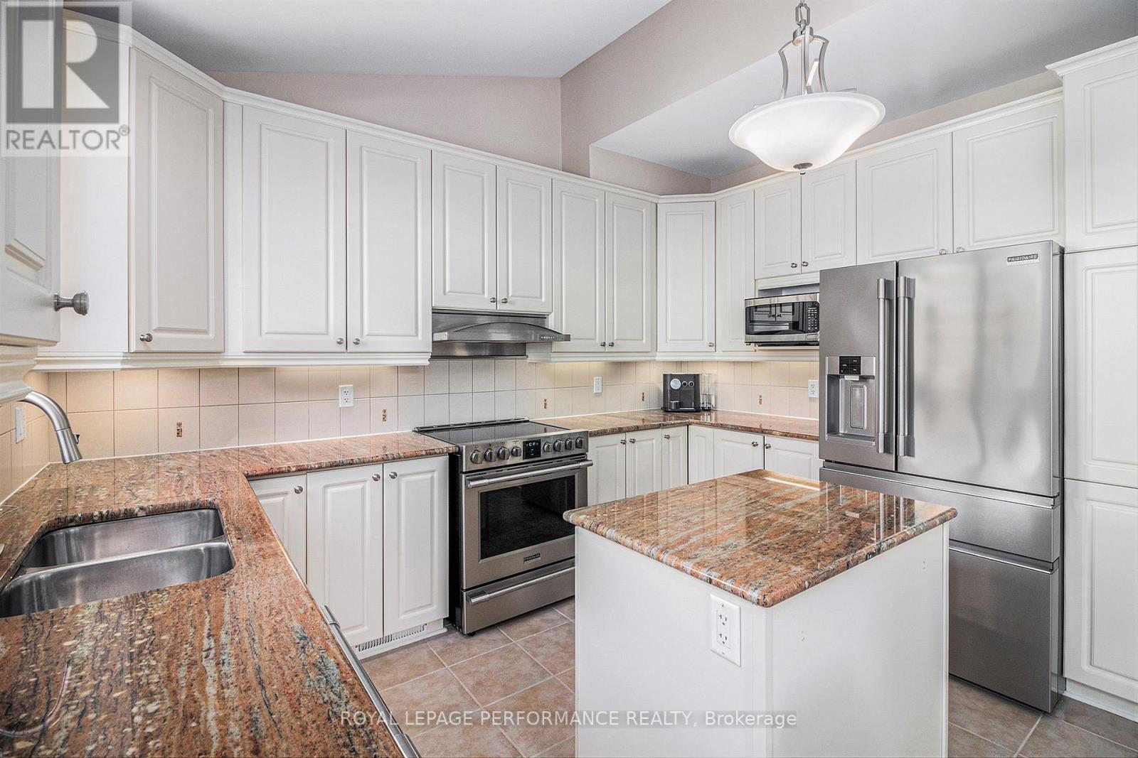2247 Clendenan Crescent, Ottawa, Ontario  K4A 4S9 - Photo 15 - X13094922