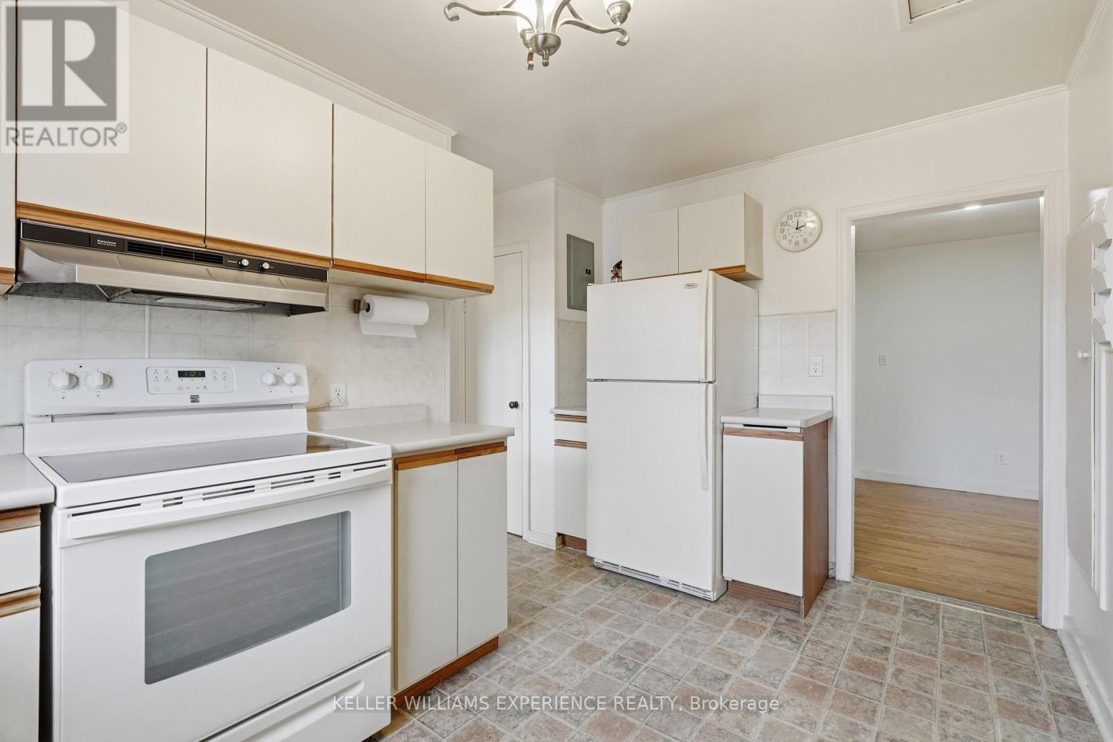 98 Donald Street, Barrie, Ontario  L4N 1E3 - Photo 26 - S13097834