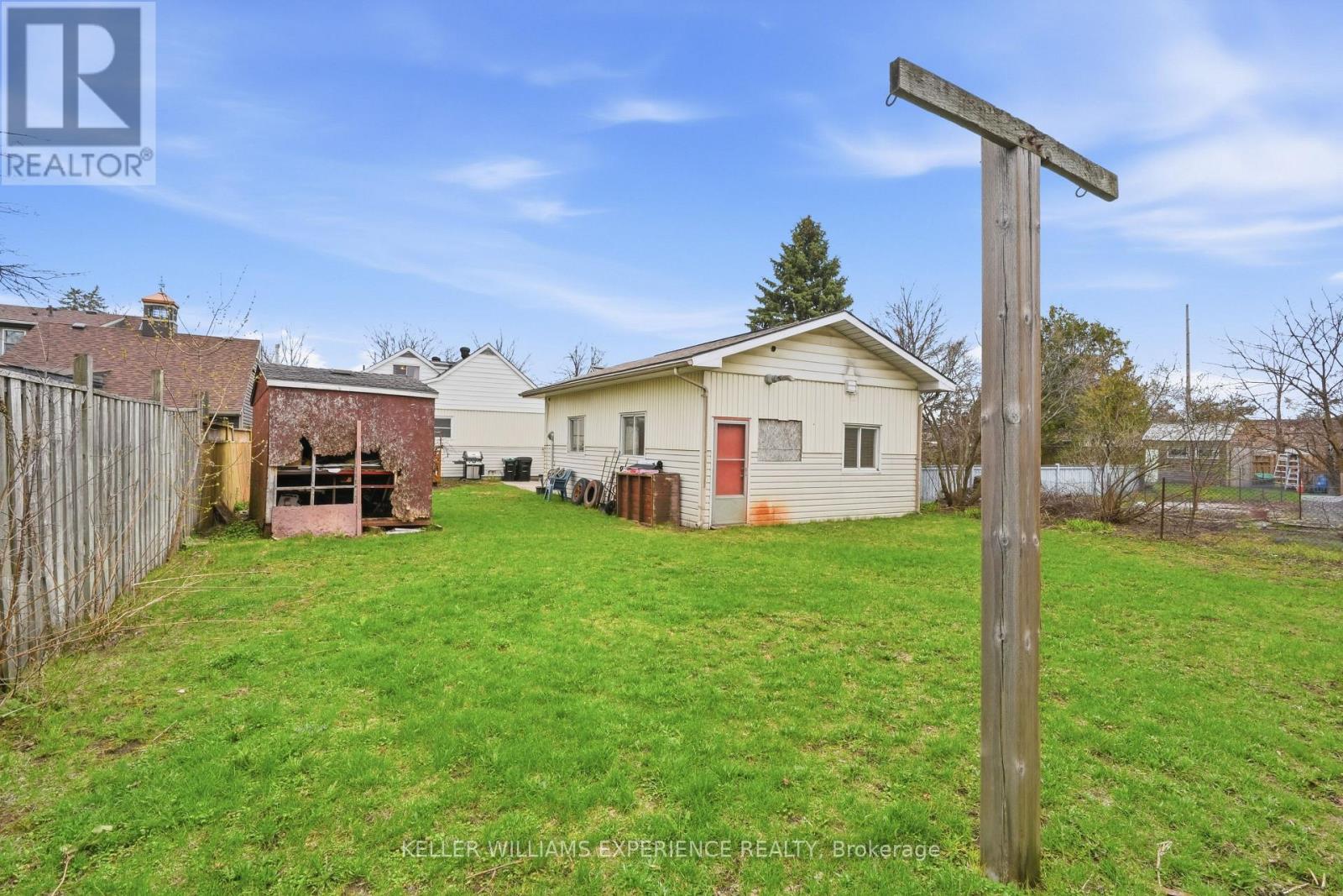 98 Donald Street, Barrie, Ontario  L4N 1E3 - Photo 36 - S13097834