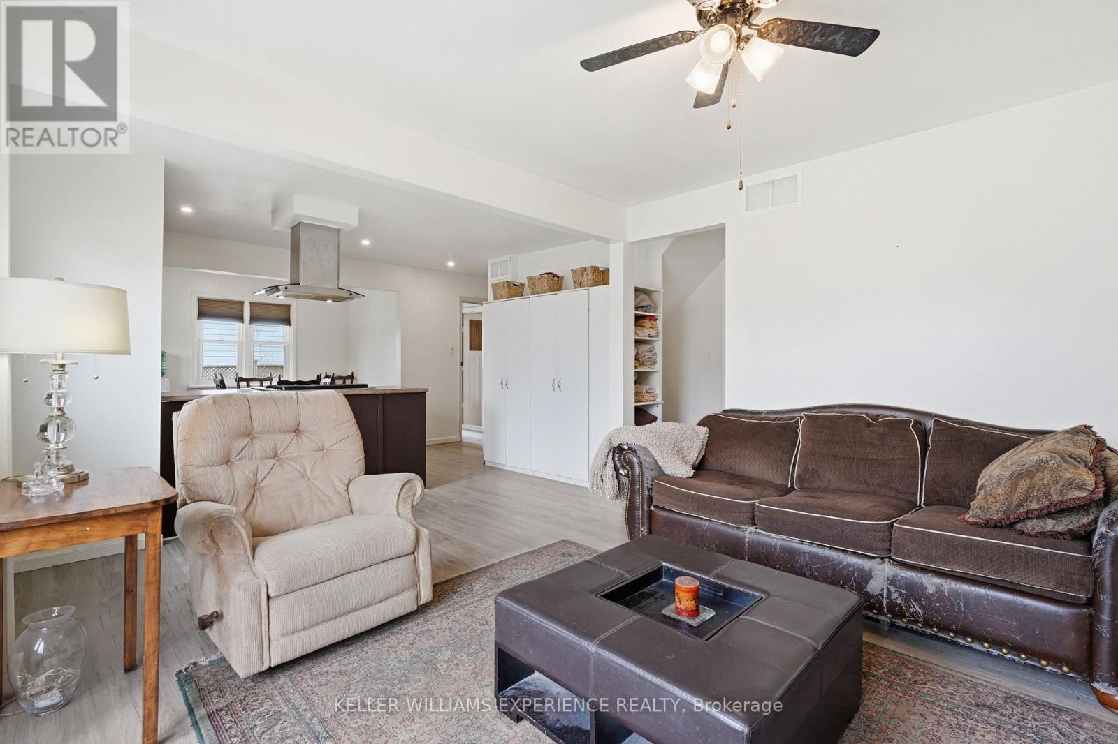 98 Donald Street, Barrie, Ontario  L4N 1E3 - Photo 9 - S13097834