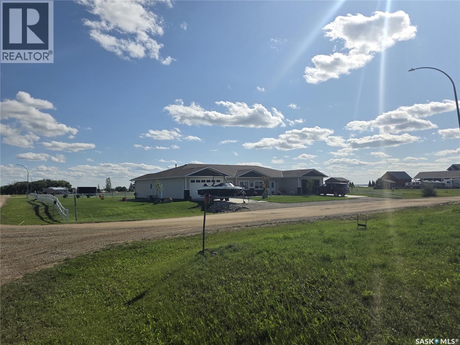 188 Sarah Drive S, Elbow, Saskatchewan  S0L 1J0 - Photo 3 - SK026075