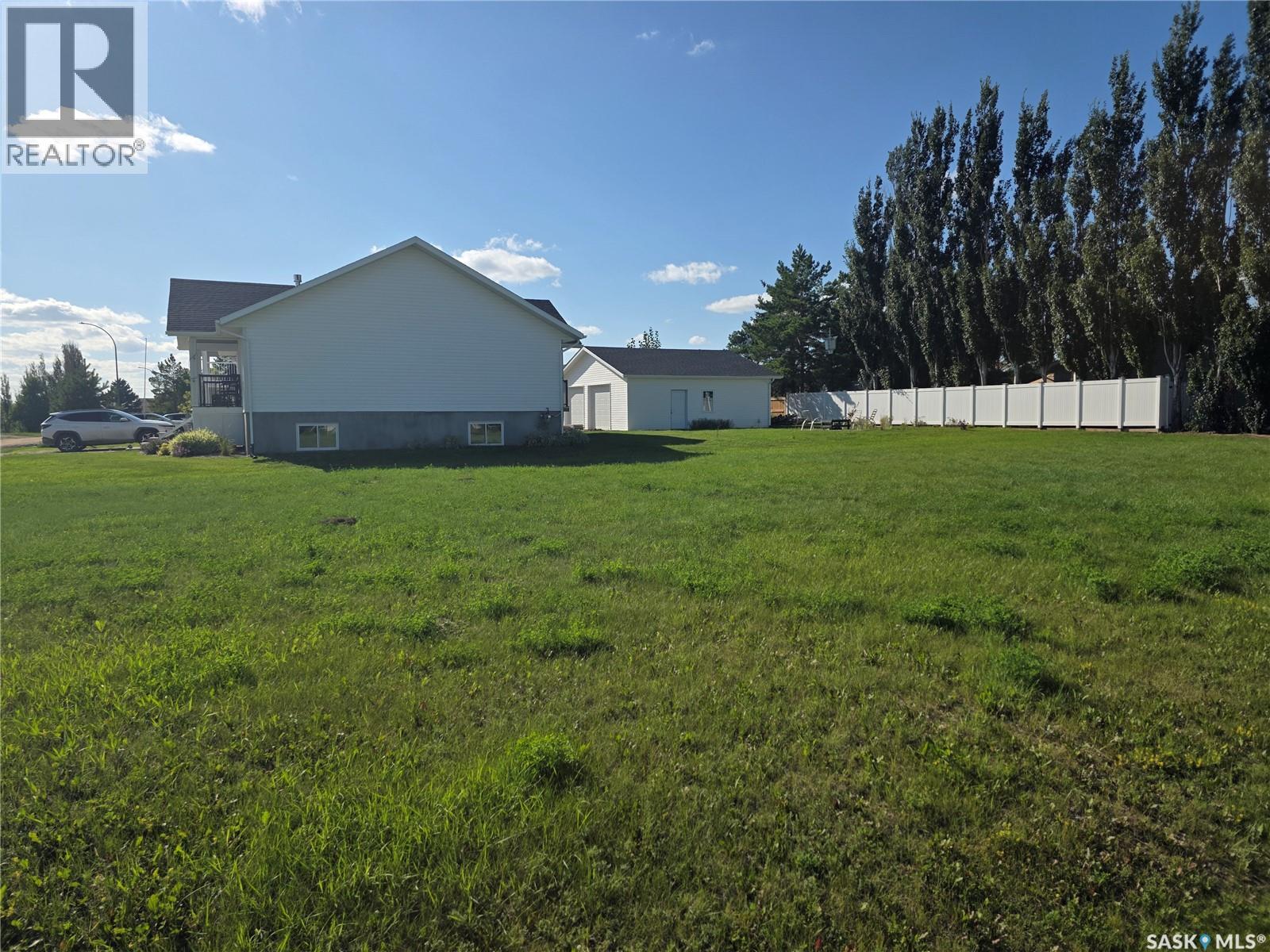 188 Sarah Drive S, Elbow, Saskatchewan  S0L 1J0 - Photo 2 - SK026075