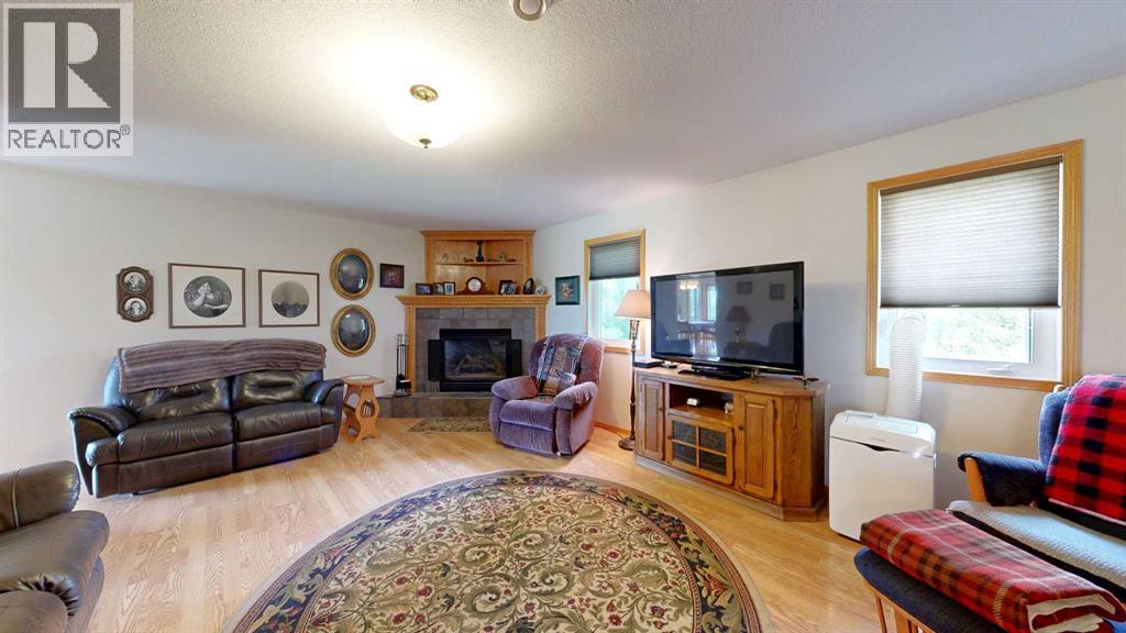 18320 Twp 39-0, Botha, Alberta  T0C 2L0 - Photo 19 - A2236905