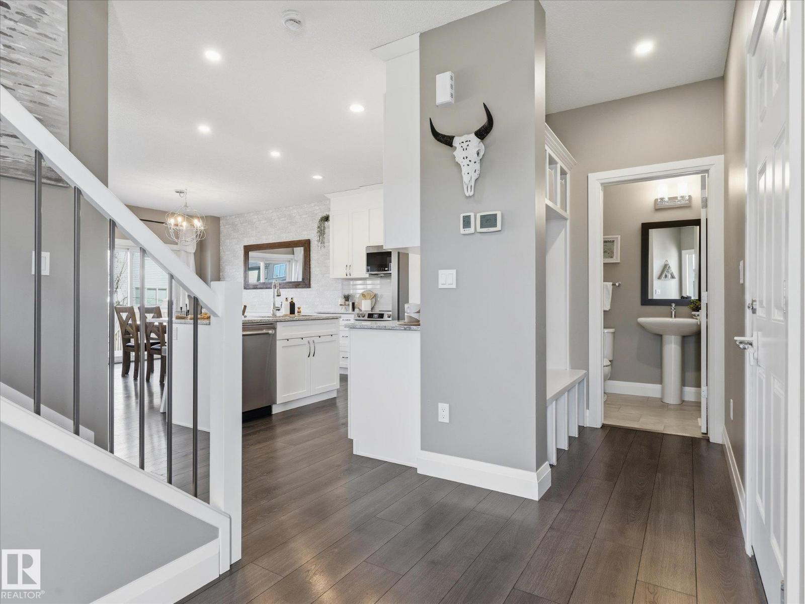 8420 Cushing Ct Sw, Edmonton, Alberta  T6W 3L3 - Photo 8 - E4486318