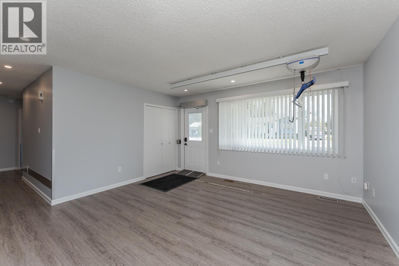 7759 Queens Crescent, Prince George, British Columbia  V2N 3H3 - Photo 4 - R3120790