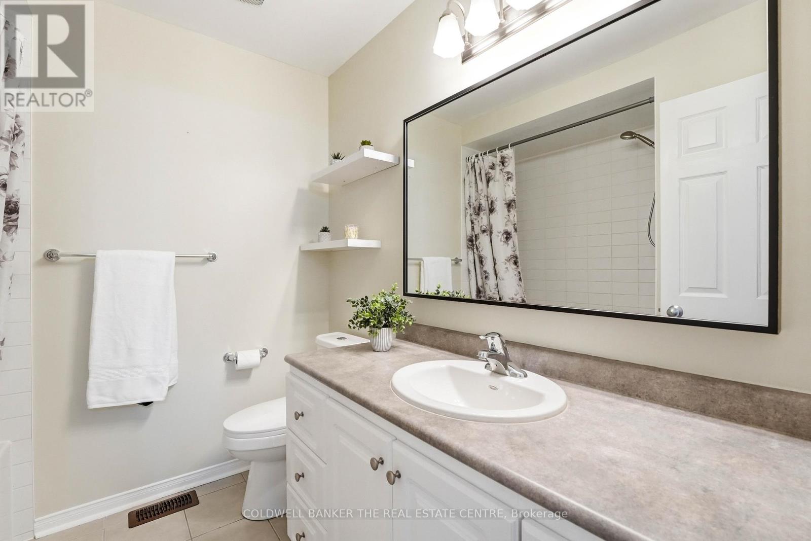 124 Armstrong Crescent, Bradford West Gwillimbury, Ontario  L3Z 0L3 - Photo 33 - N13097778