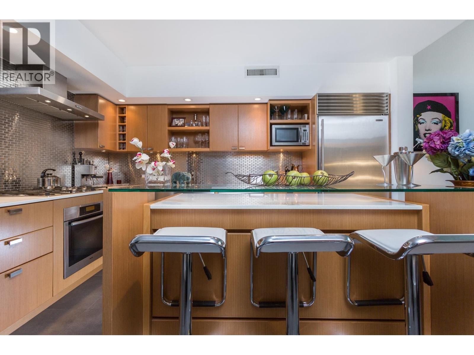 104 1168 RICHARDS STREET, Vancouver, British Columbia
