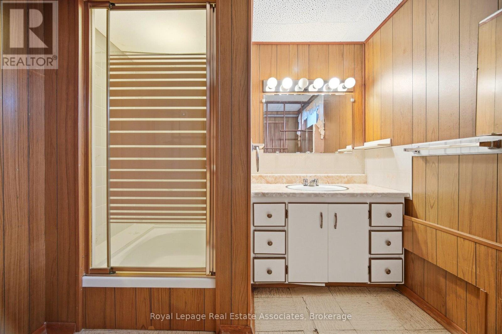 193 Kingsview Boulevard, Toronto, Ontario  M9R 1V7 - Photo 43 - W13097872