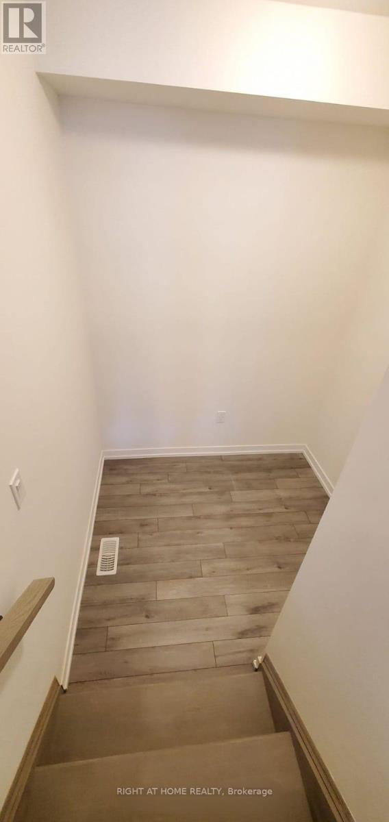 1554 Moonseed Place, Milton, Ontario  L9E 1V4 - Photo 19 - W13097946