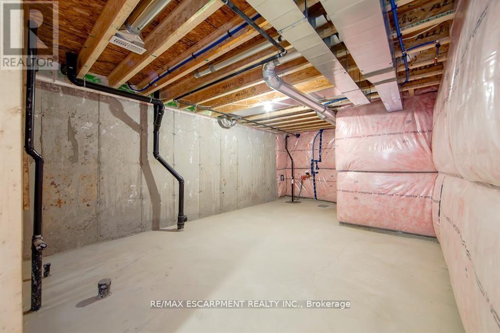 46 Kenesky Drive, Hamilton, Ontario  L8B 1Y2 - Photo 20 - X13097938