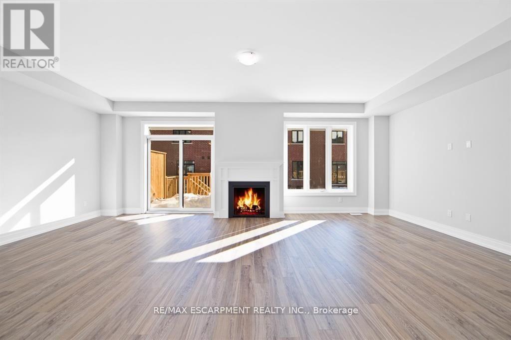 46 Kenesky Drive, Hamilton, Ontario  L8B 1Y2 - Photo 4 - X13097938