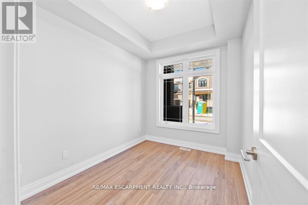 46 Kenesky Drive, Hamilton, Ontario  L8B 1Y2 - Photo 8 - X13097938