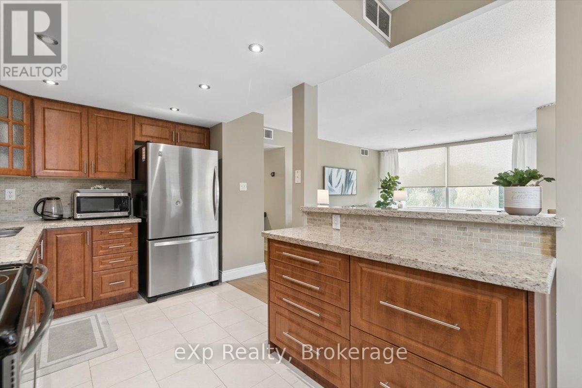 403 - 39 Stavebank Road N, Mississauga, Ontario  L5G 4N7 - Photo 10 - W13098200