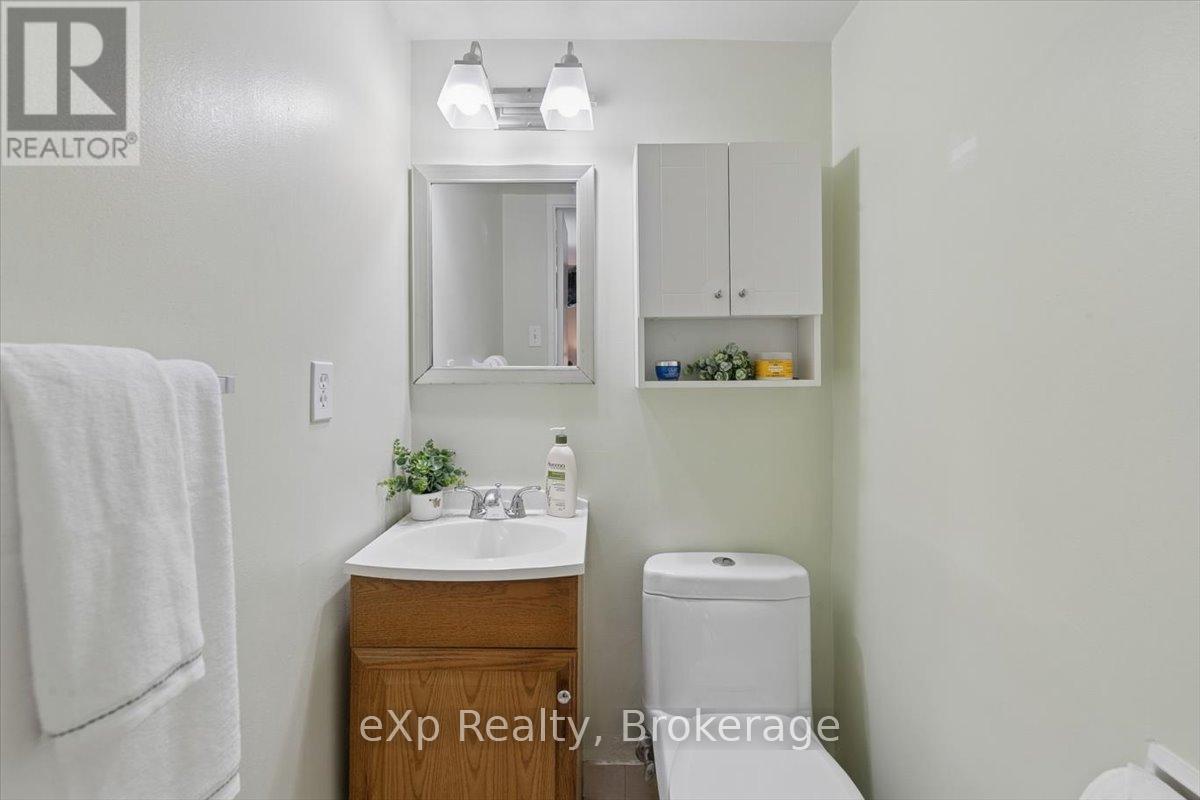 403 - 39 Stavebank Road N, Mississauga, Ontario  L5G 4N7 - Photo 18 - W13098200