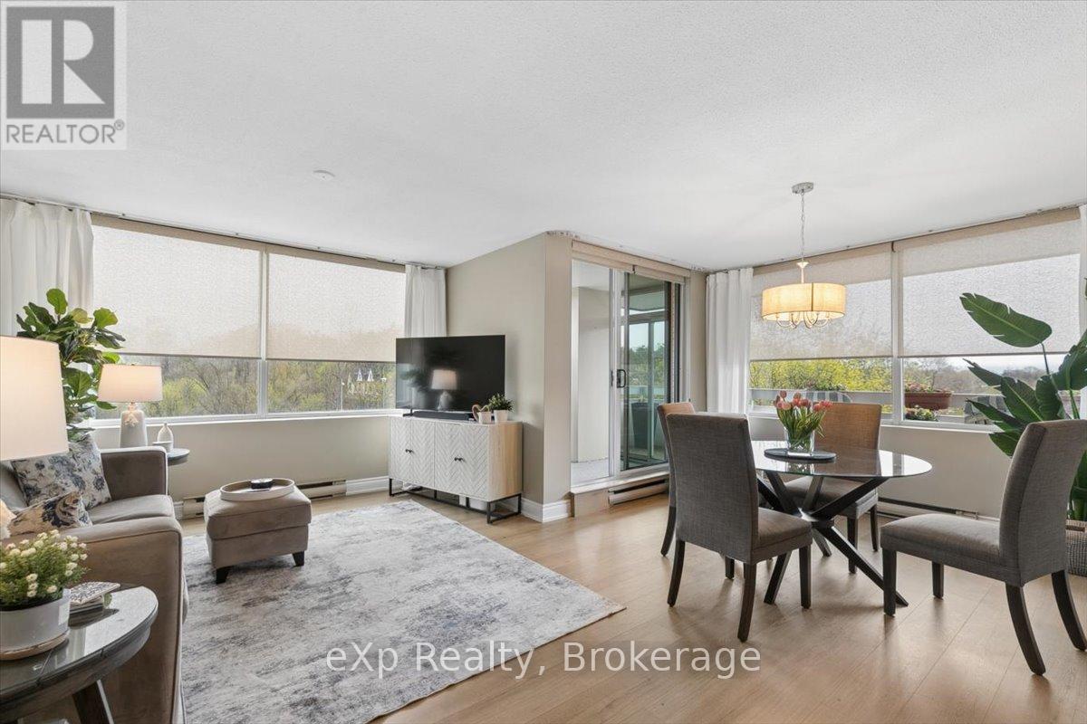 403 - 39 Stavebank Road N, Mississauga, Ontario  L5G 4N7 - Photo 4 - W13098200