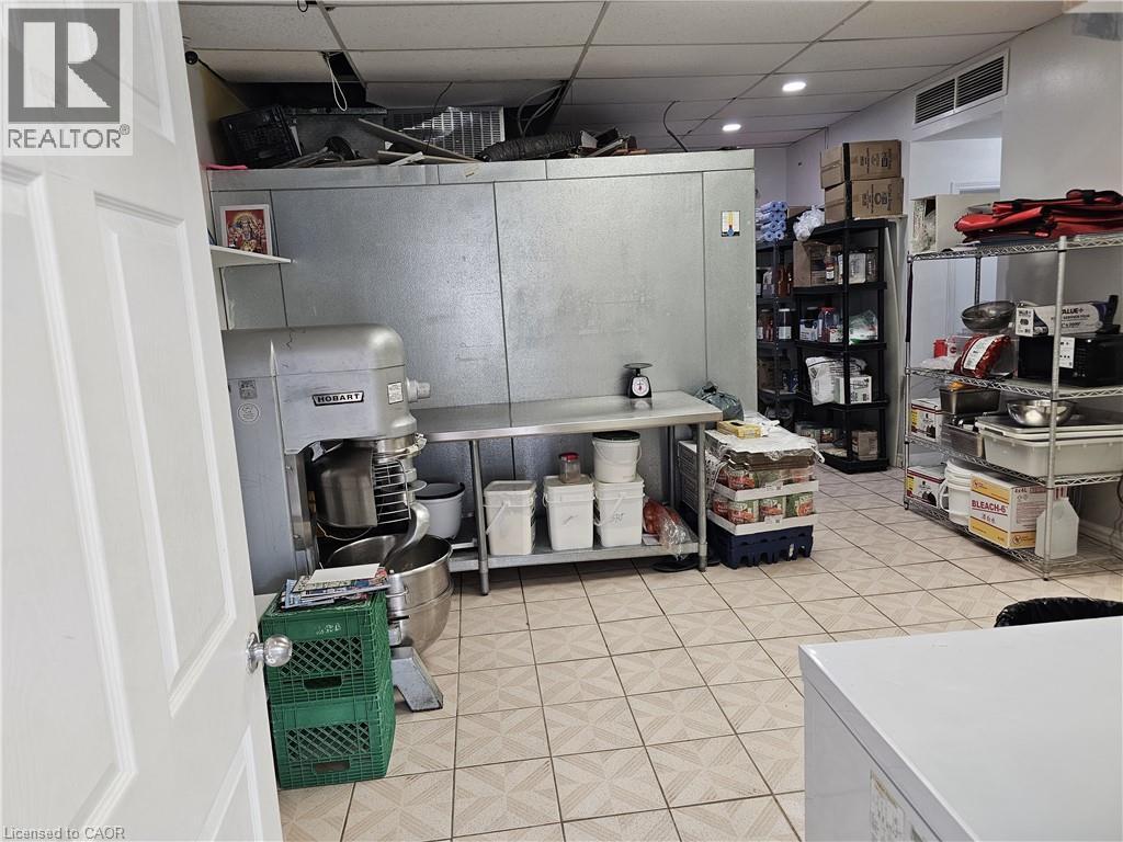 71 Ross Street Unit# 2, St. Thomas, Ontario  N5R 3X6 - Photo 17 - 40827880