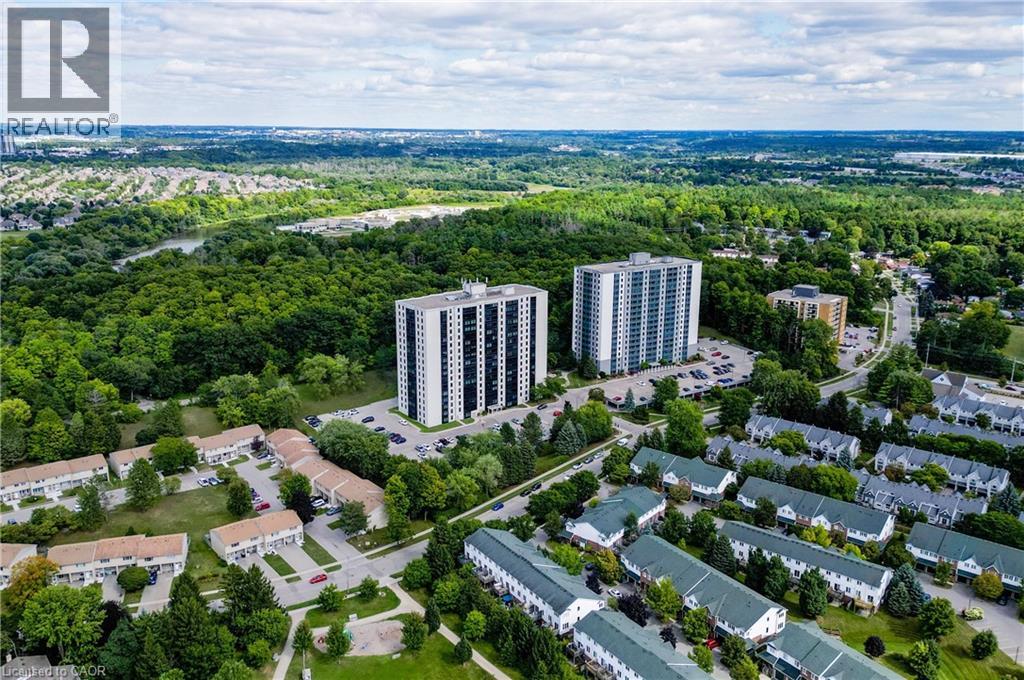 35 GREEN VALLEY Drive Unit# 1605, Kitchener, Ontario