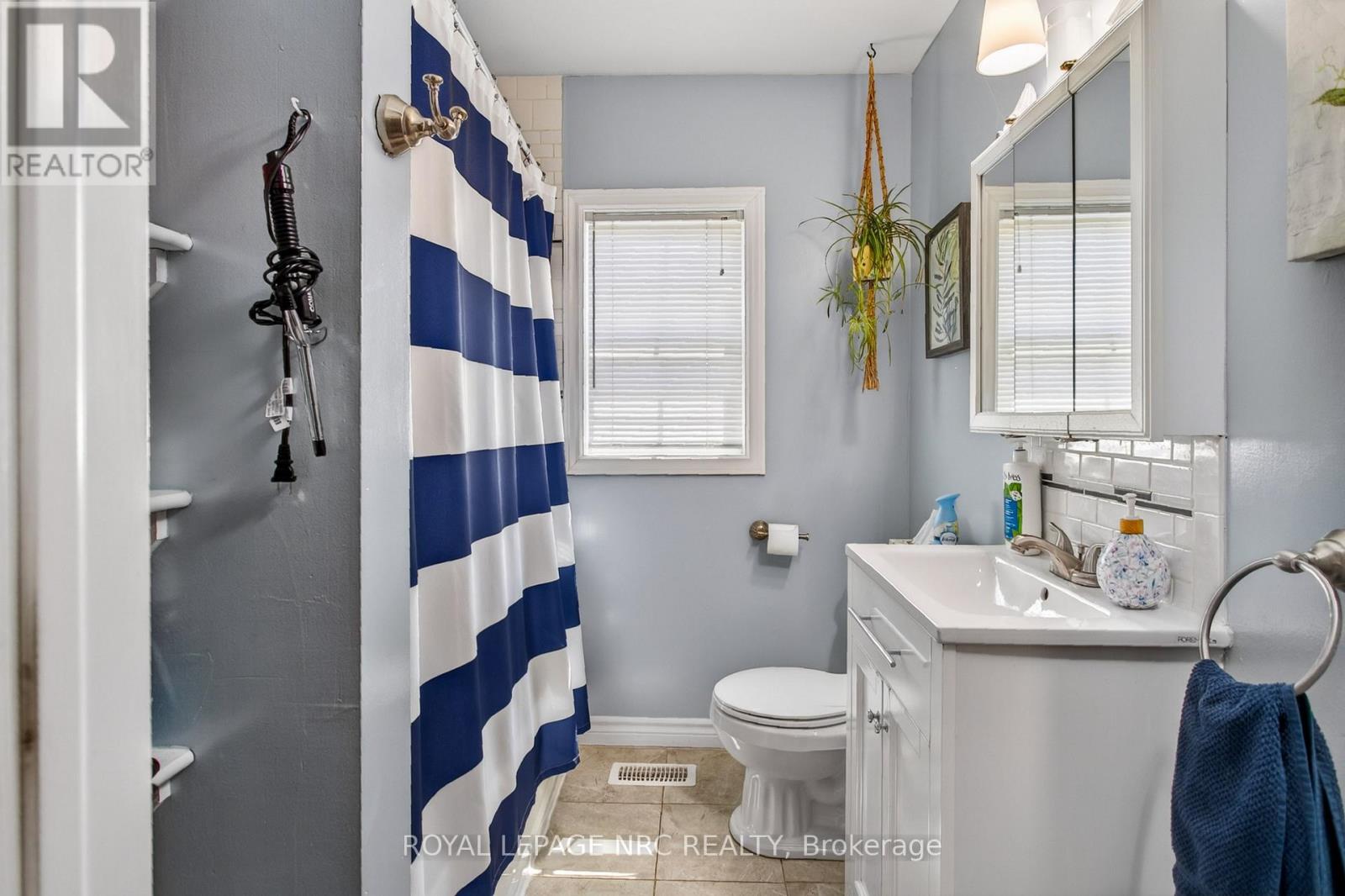 98 Haun Road, Fort Erie, Ontario  L0S 1B0 - Photo 14 - X12931500