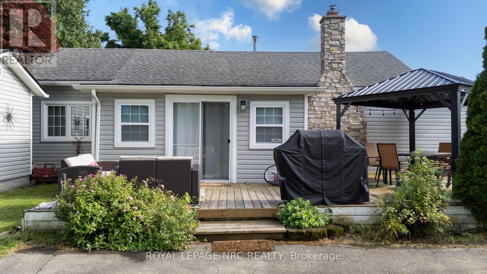 98 Haun Road, Fort Erie, Ontario  L0S 1B0 - Photo 25 - X12931500