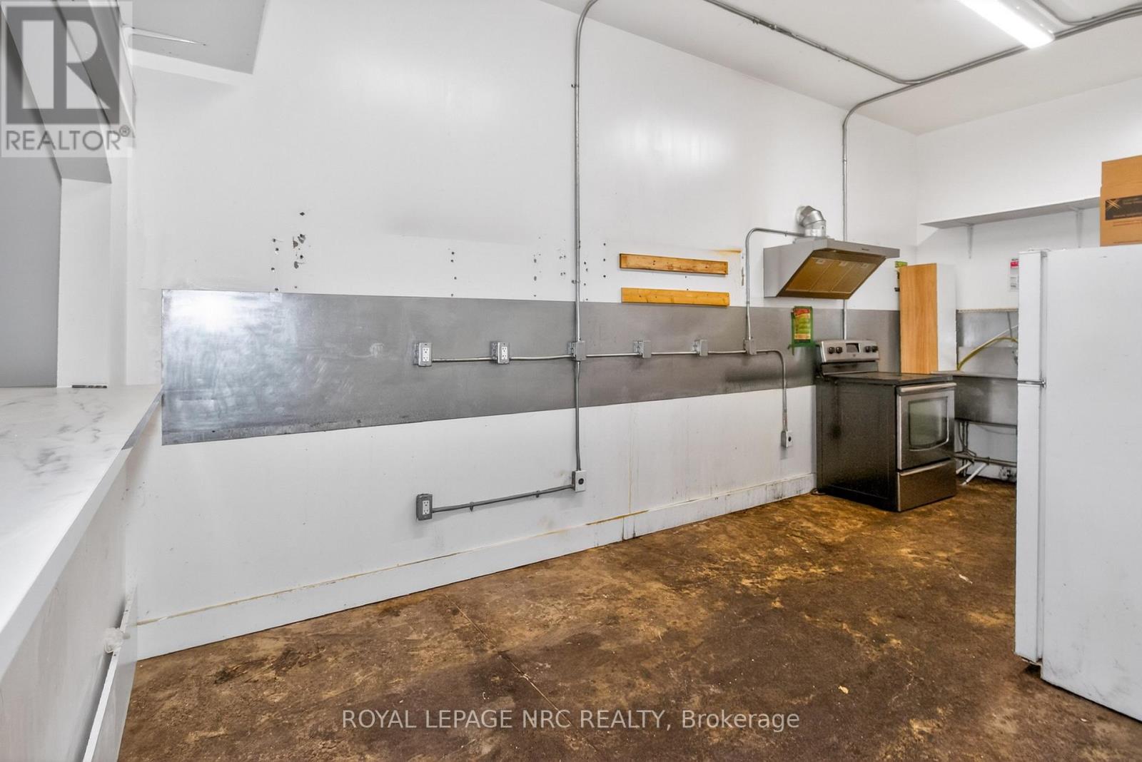 406 Derby Road, Fort Erie, Ontario  L0S 1B0 - Photo 12 - X13093868