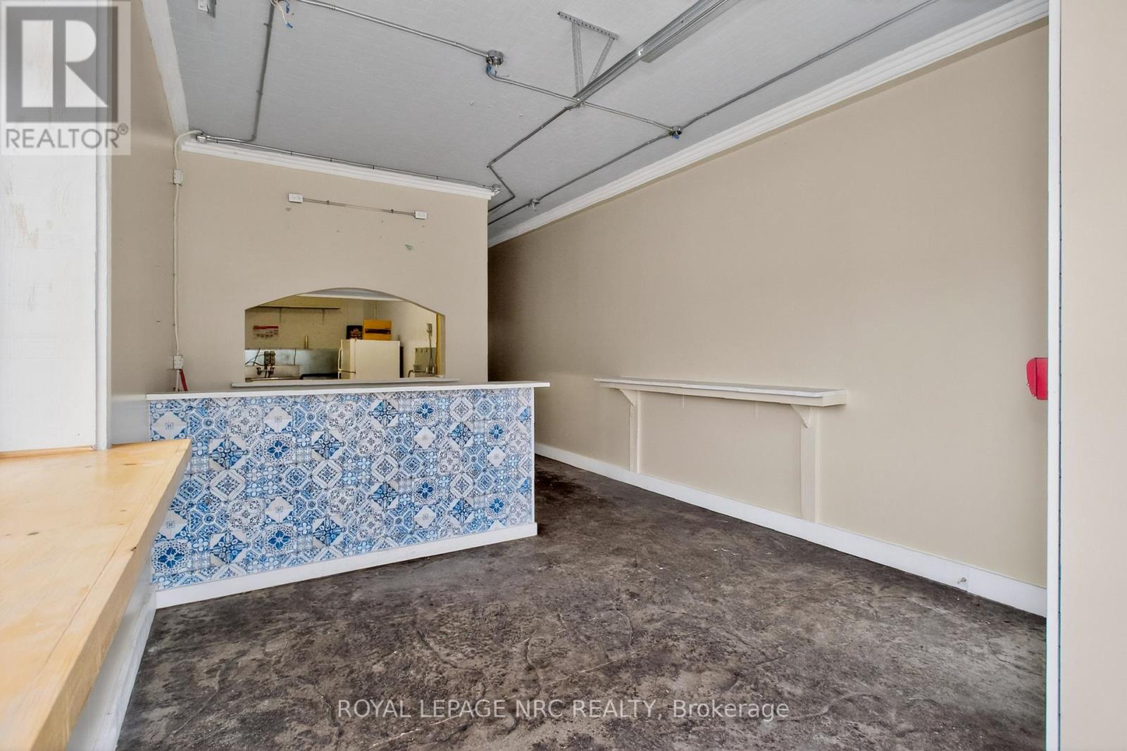406 Derby Road, Fort Erie, Ontario  L0S 1B0 - Photo 4 - X13093868