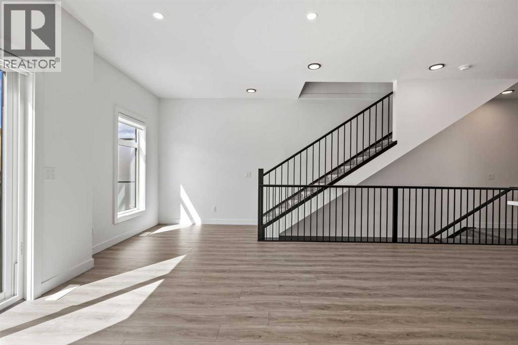 848 83 Street Sw, Calgary, Alberta  T3H 6M8 - Photo 9 - A2304737