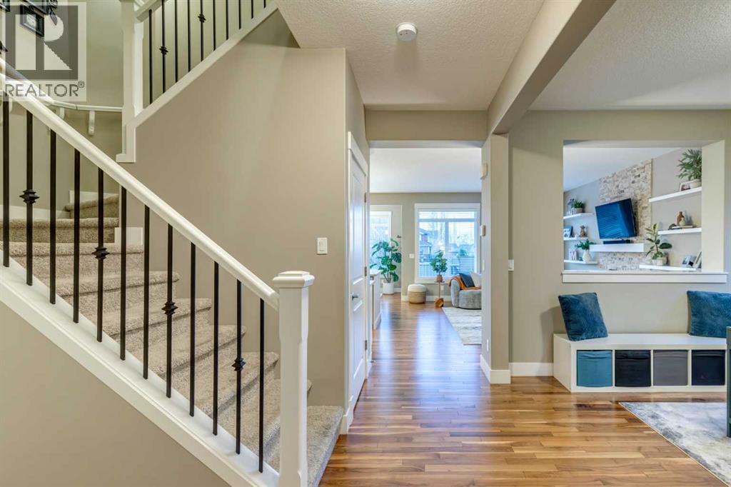 490 Mahogany Manor Se, Calgary, Alberta  T3M 1V7 - Photo 5 - A2308316