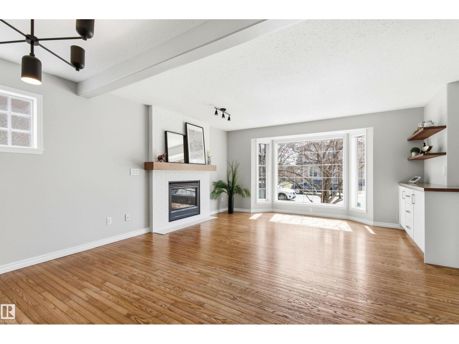 8730 92a Av Nw, Edmonton, Alberta  T6C 1S6 - Photo 11 - E4486320