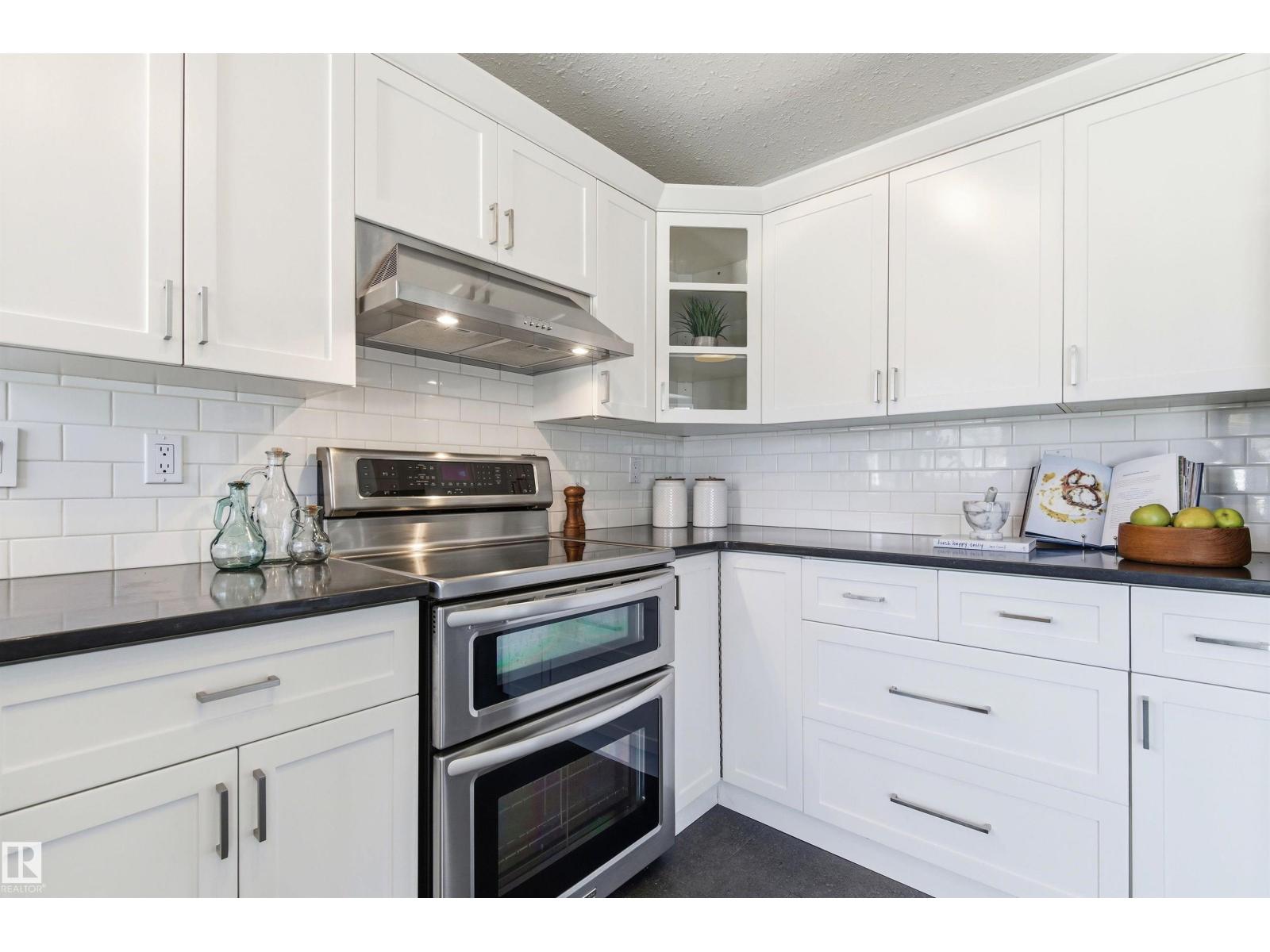 8730 92a Av Nw, Edmonton, Alberta  T6C 1S6 - Photo 22 - E4486320