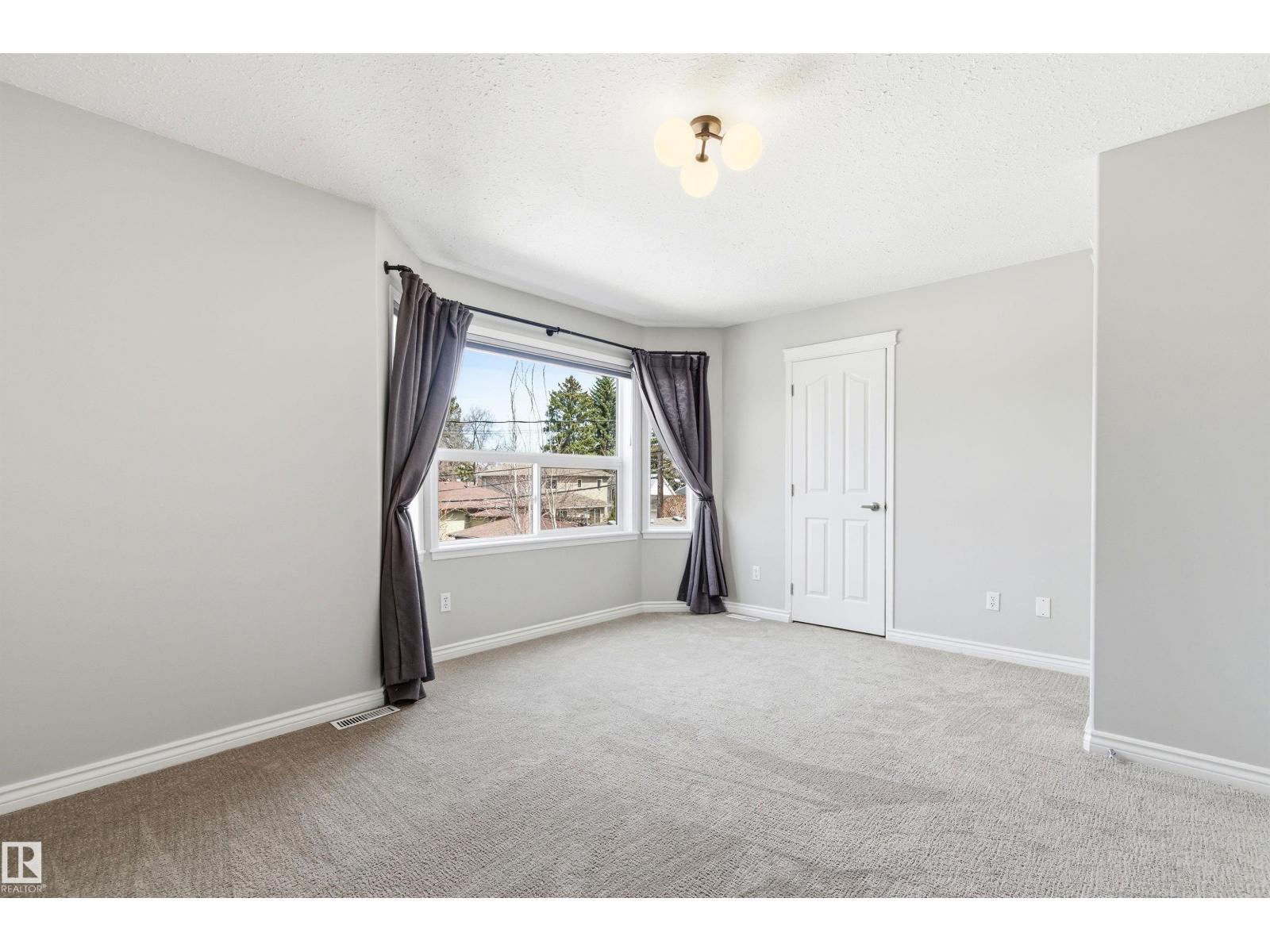 8730 92a Av Nw, Edmonton, Alberta  T6C 1S6 - Photo 32 - E4486320