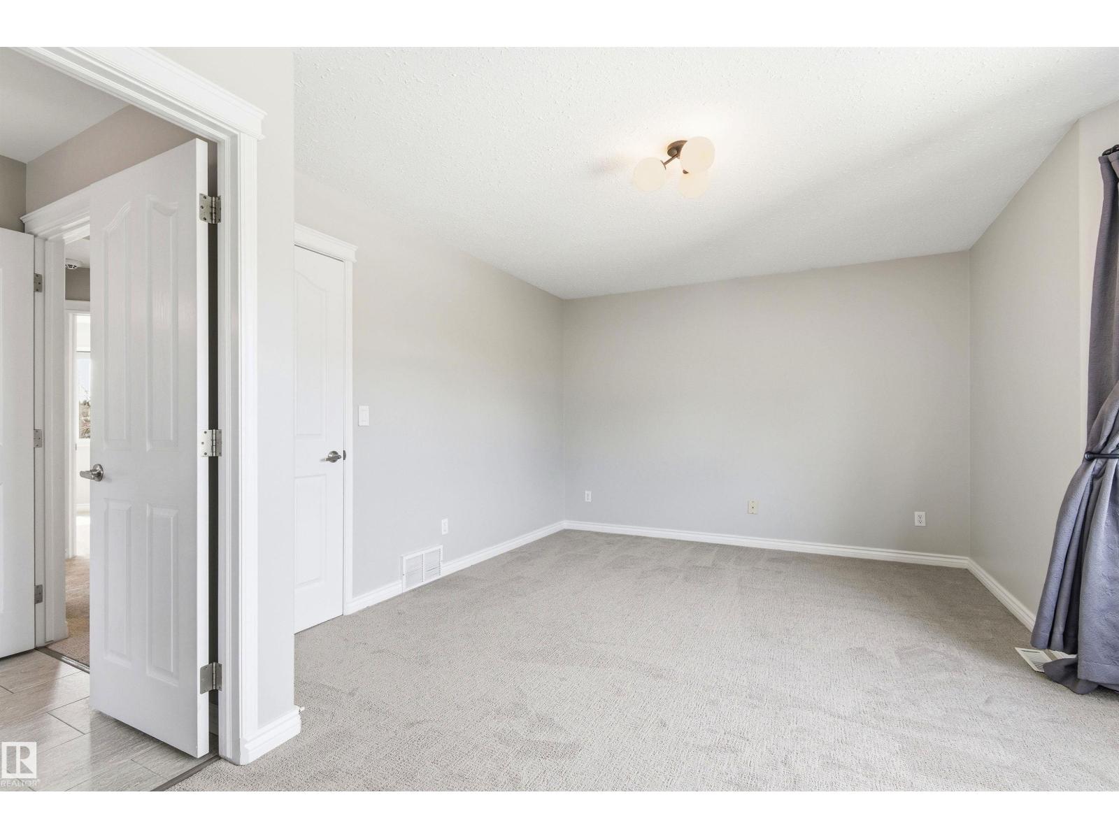8730 92a Av Nw, Edmonton, Alberta  T6C 1S6 - Photo 35 - E4486320
