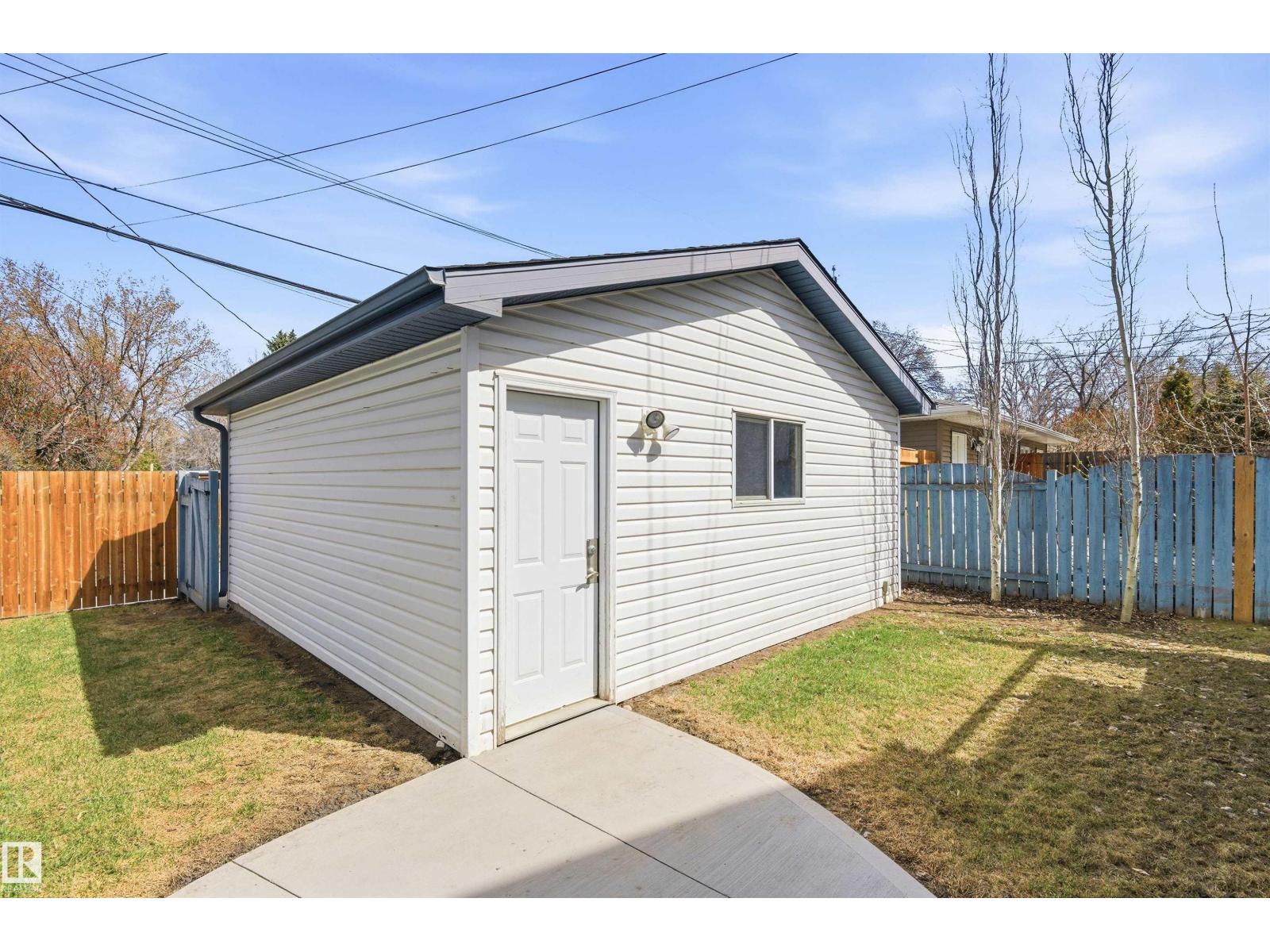 8730 92a Av Nw, Edmonton, Alberta  T6C 1S6 - Photo 63 - E4486320