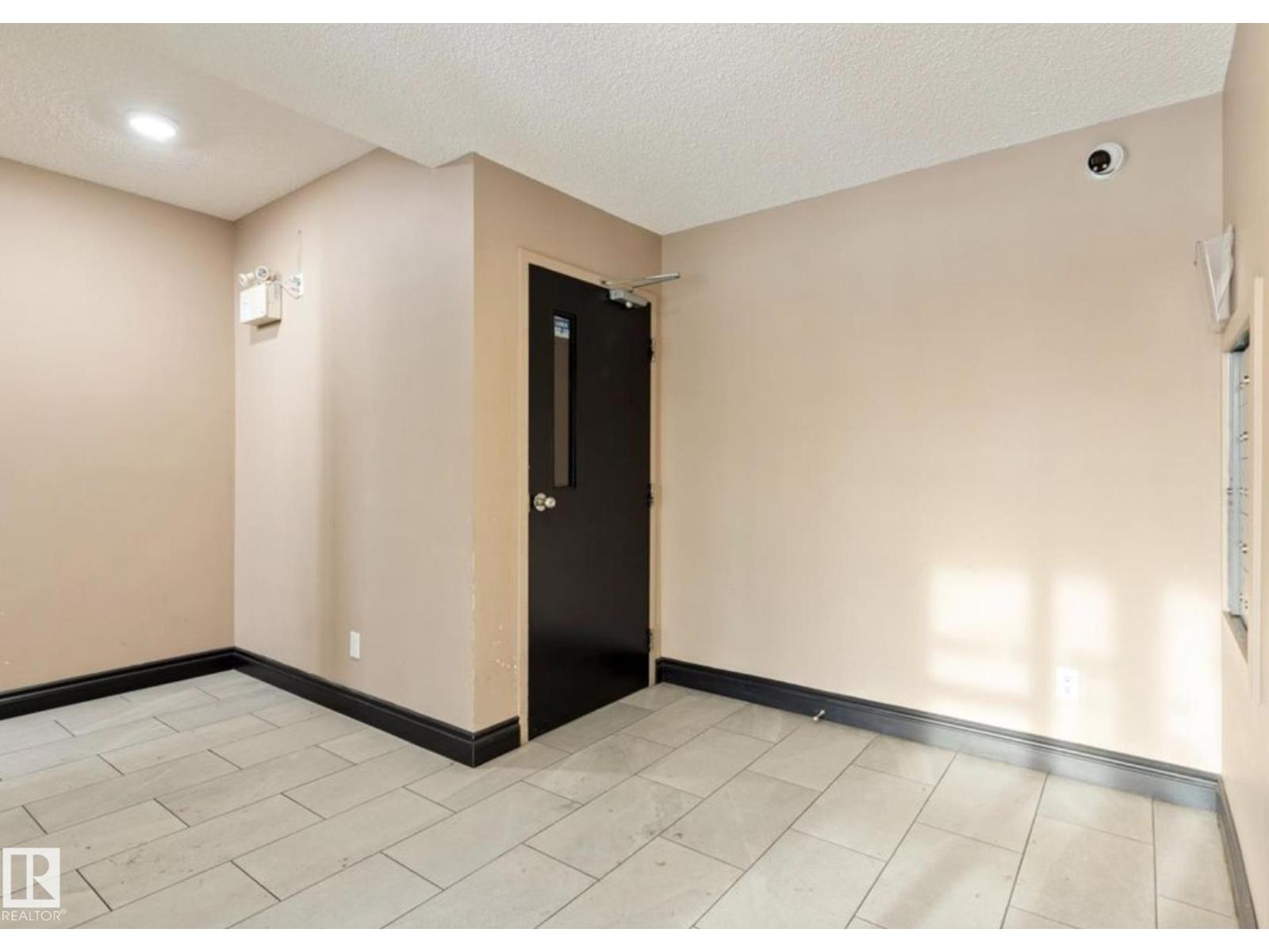 #103 12110 119 Ave Nw, Edmonton, Alberta  T5L 5G9 - Photo 4 - E4486321