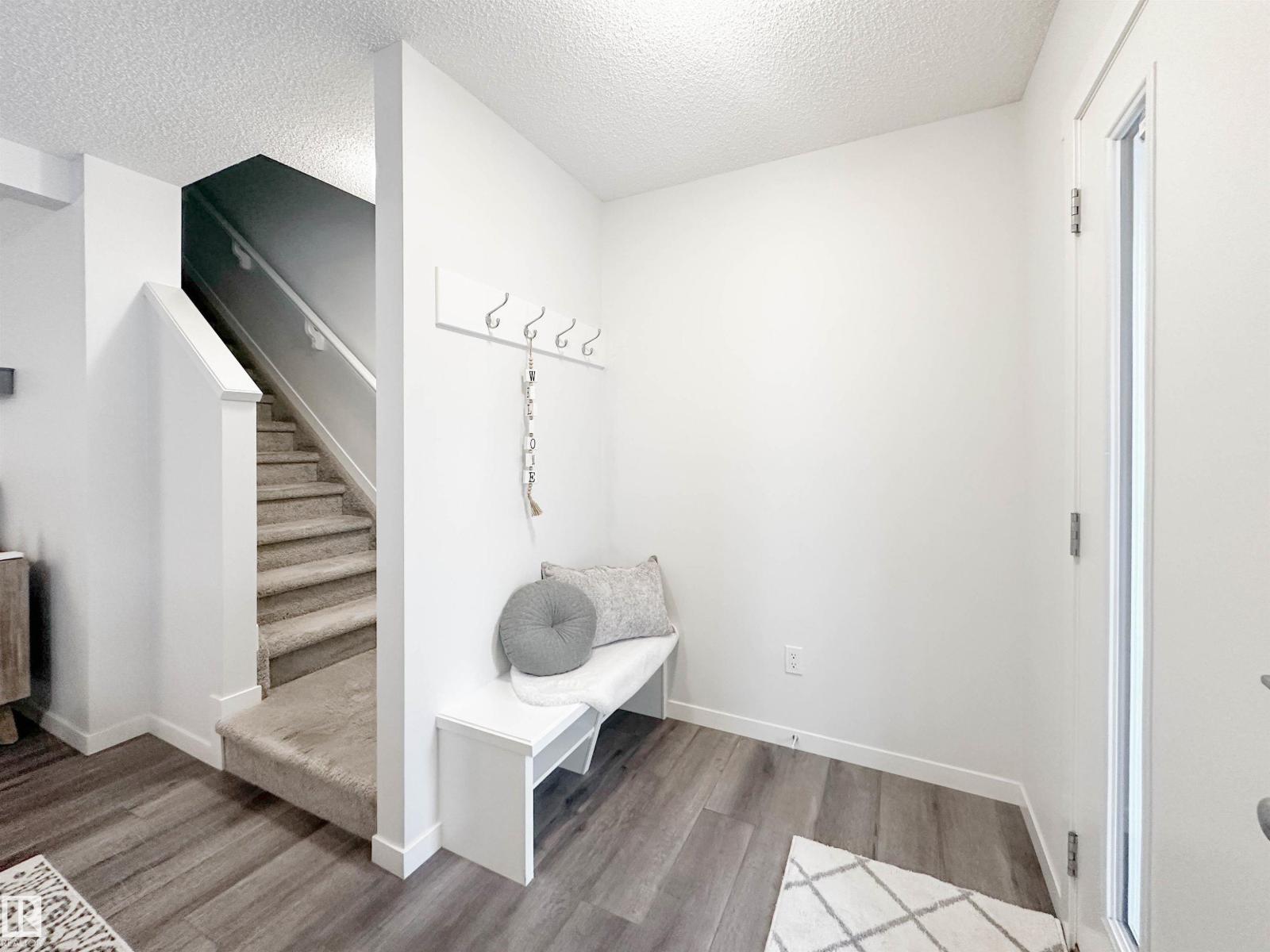 1270 Rosenthal Bv Nw, Edmonton, Alberta  T5T 7N6 - Photo 2 - E4486326